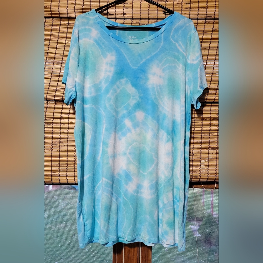 Handmade tie dye Torrid women's shirt size 2